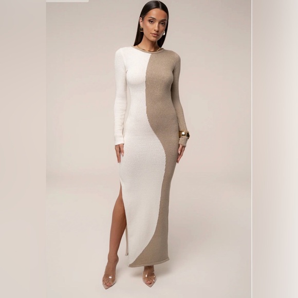 JLUXLABEL Dresses & Skirts - NEW!!! JLUXLABEL White and Taupe Long Sleeve Maxi Dress